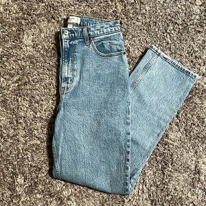 ABERCROMBIE & FITCH 90s STRAIGHT ULTRA HIGH RISE CURVE LOVE JEANS - LIKE NEW